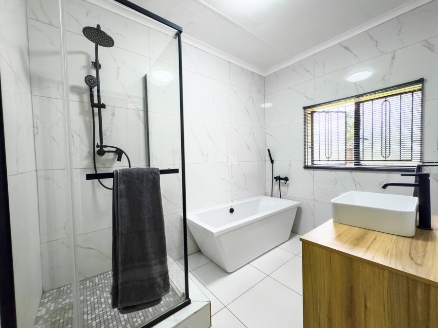 3 Bedroom Property for Sale in Jansenpark Gauteng