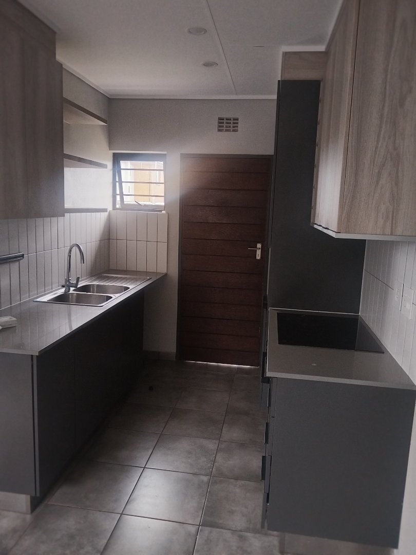 To Let 3 Bedroom Property for Rent in Danville Gauteng