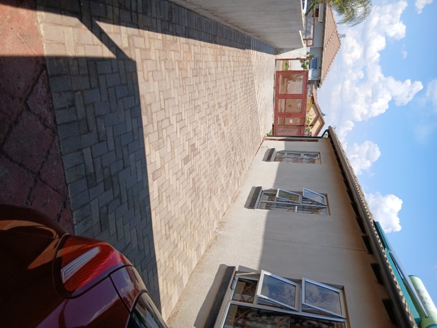 3 Bedroom Property for Sale in Soshanguve VV Gauteng