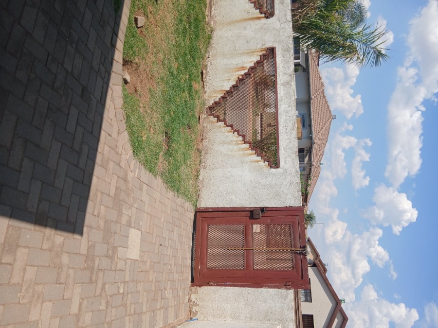 3 Bedroom Property for Sale in Soshanguve VV Gauteng