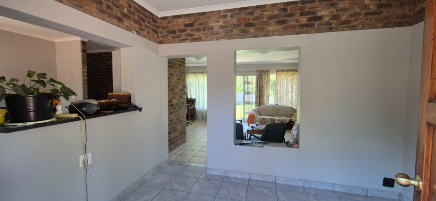 3 Bedroom Property for Sale in Rooihuiskraal Gauteng