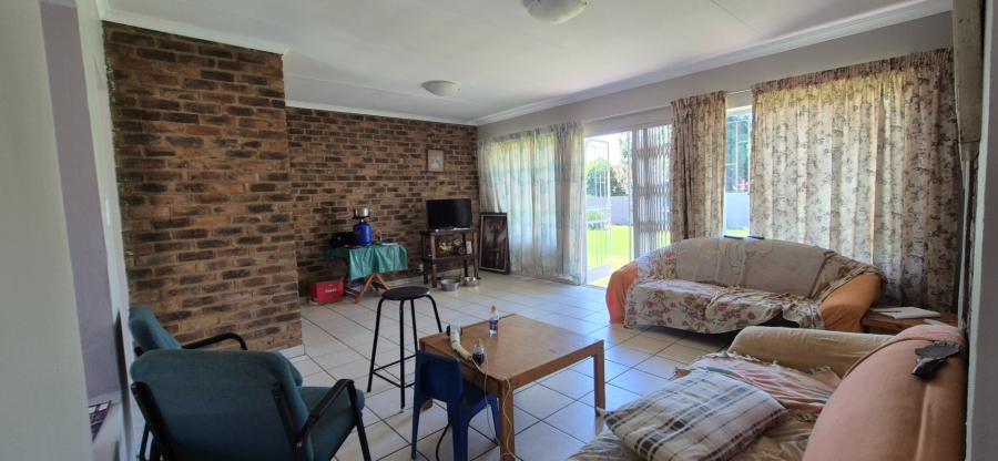 3 Bedroom Property for Sale in Rooihuiskraal Gauteng