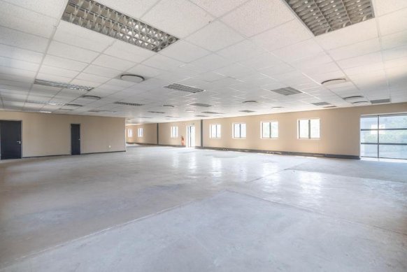 To Let commercial Property for Rent in Strubensvallei Gauteng