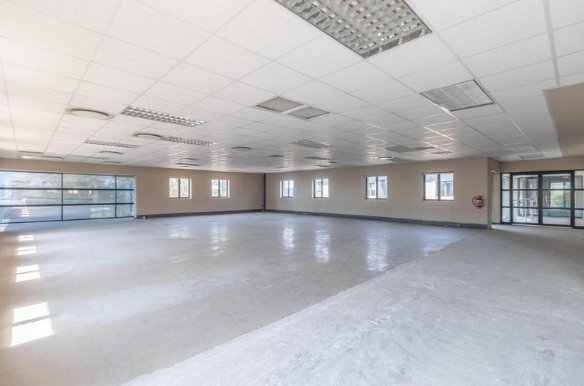 To Let commercial Property for Rent in Strubensvallei Gauteng