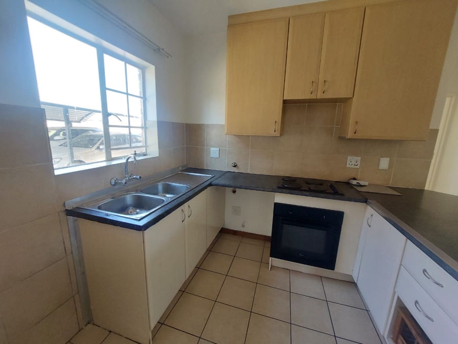2 Bedroom Property for Sale in Glen Lauriston Gauteng
