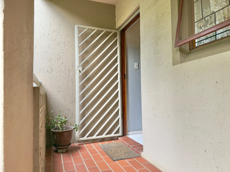 To Let 3 Bedroom Property for Rent in New Market Park Gauteng