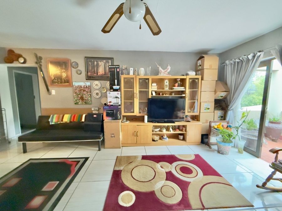 To Let 3 Bedroom Property for Rent in New Market Park Gauteng