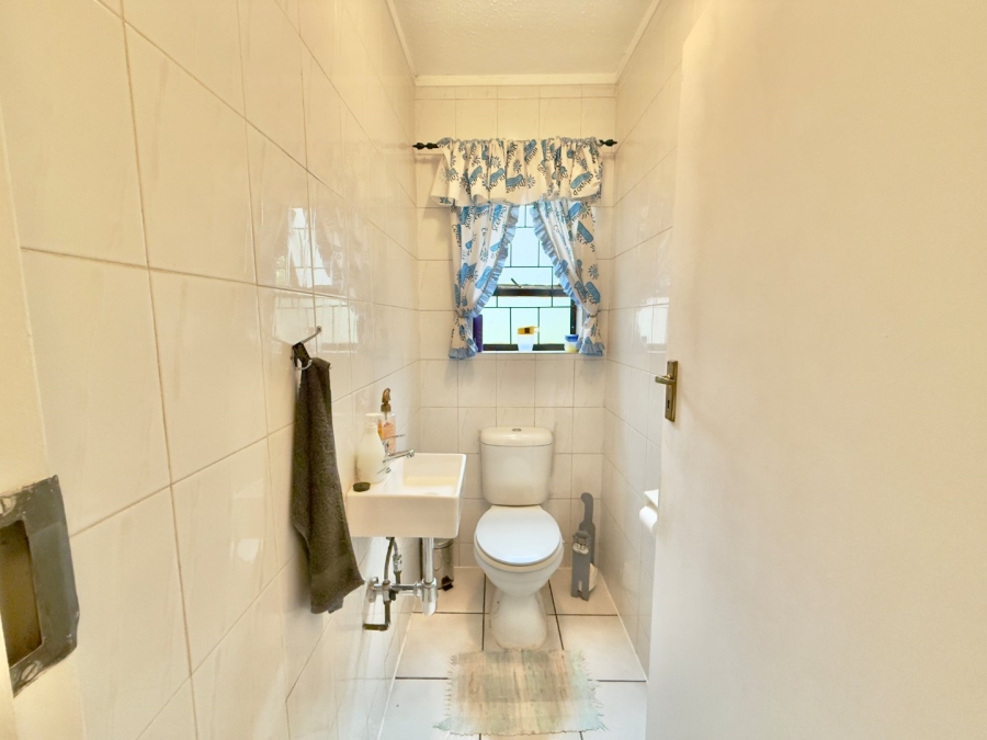 To Let 3 Bedroom Property for Rent in New Market Park Gauteng