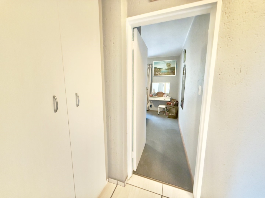 To Let 3 Bedroom Property for Rent in New Market Park Gauteng