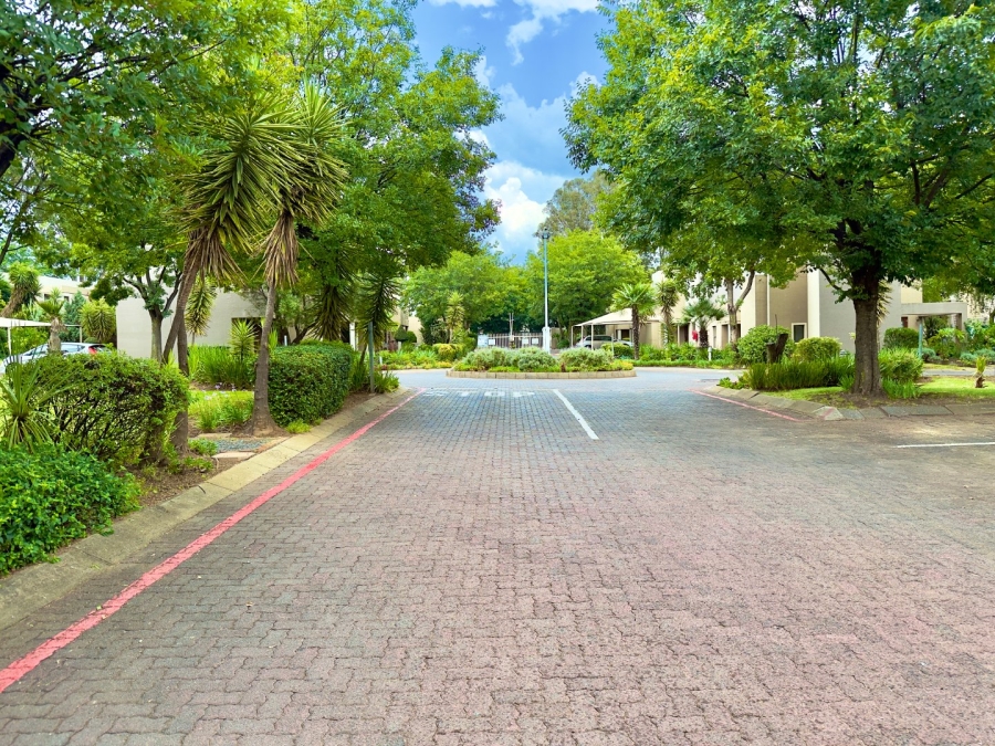 To Let 3 Bedroom Property for Rent in New Market Park Gauteng