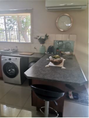 2 Bedroom Property for Sale in Greenstone Hill Gauteng