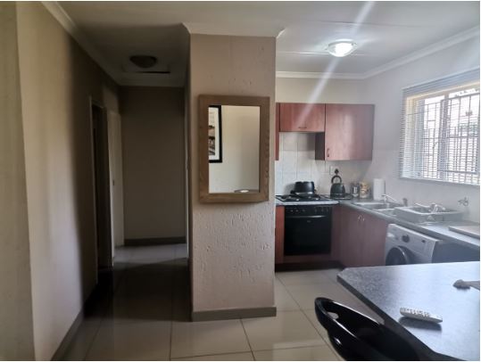 2 Bedroom Property for Sale in Greenstone Hill Gauteng