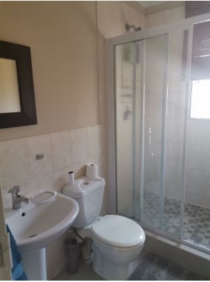 2 Bedroom Property for Sale in Greenstone Hill Gauteng