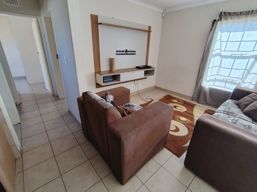 To Let 2 Bedroom Property for Rent in Thatch Hill Estate Gauteng