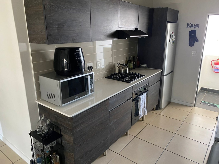 To Let 1 Bedroom Property for Rent in Olivedale Gauteng