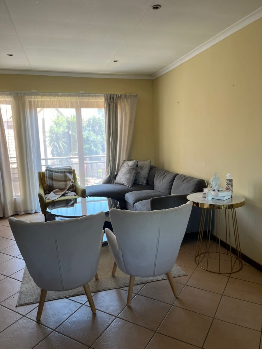 2 Bedroom Property for Sale in Monavoni Gauteng