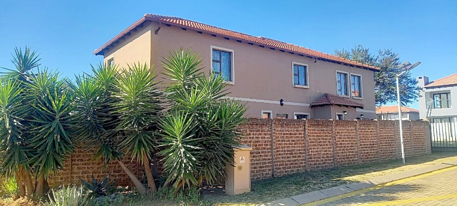 5 Bedroom Property for Sale in Parkrand Gauteng