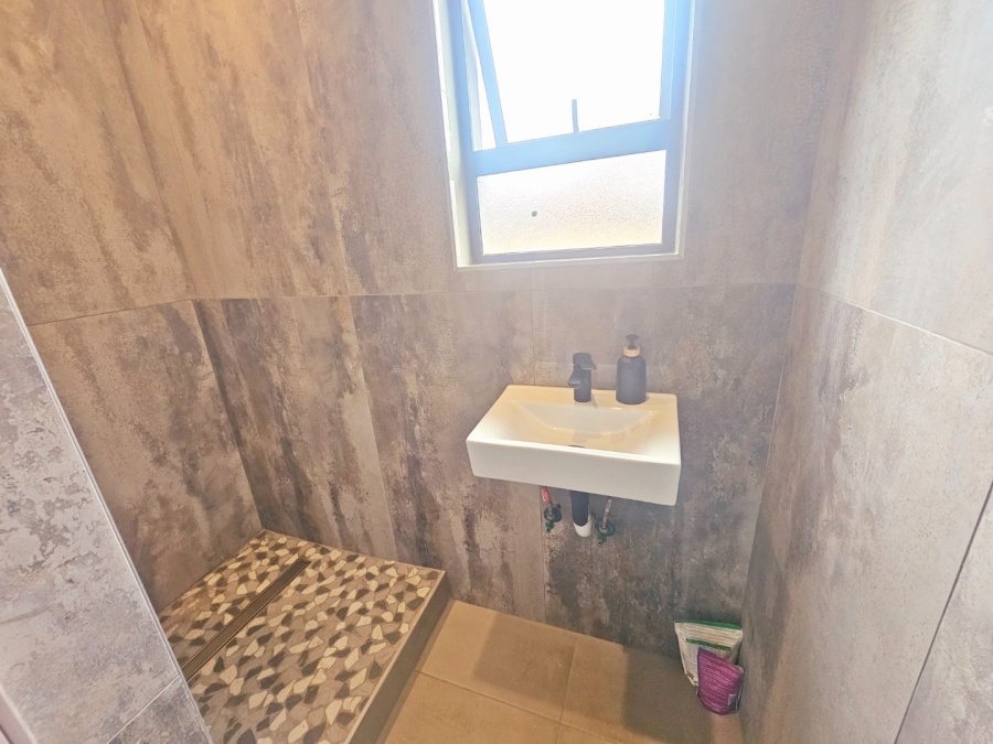 5 Bedroom Property for Sale in Parkrand Gauteng