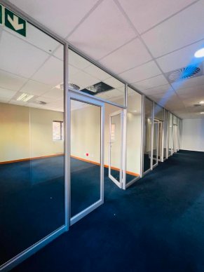 To Let commercial Property for Rent in Strubensvallei Gauteng