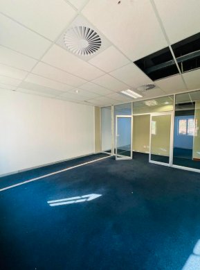 To Let commercial Property for Rent in Strubensvallei Gauteng