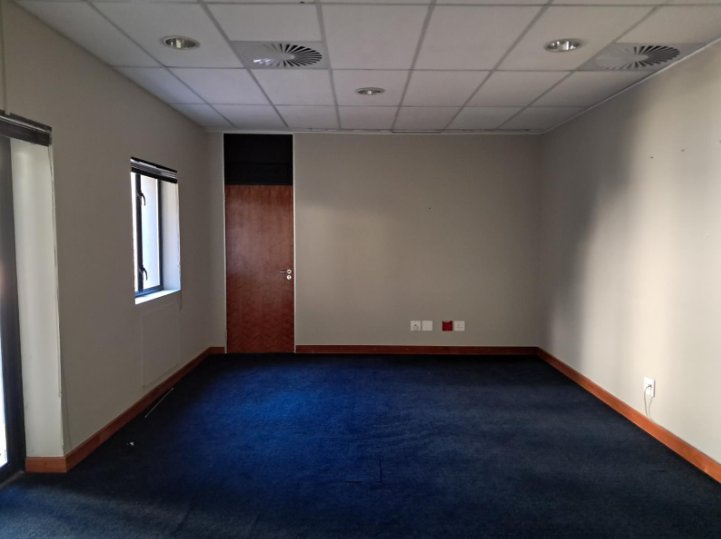 To Let commercial Property for Rent in Strubensvallei Gauteng