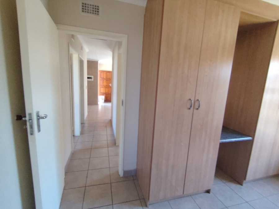 3 Bedroom Property for Sale in Thatch Hill Estate Gauteng