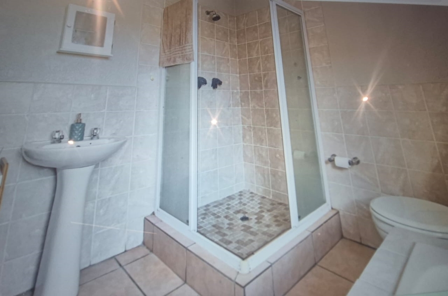 1 Bedroom Property for Sale in Willowbrook Gauteng