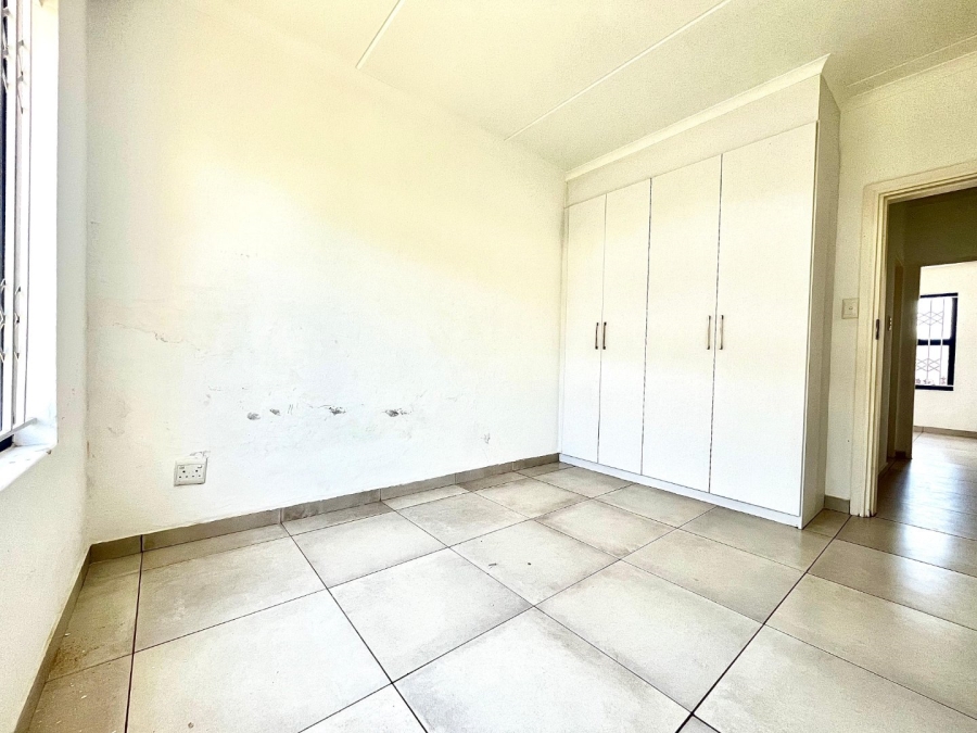 To Let 3 Bedroom Property for Rent in Erand Gardens Gauteng