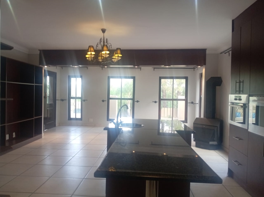 6 Bedroom Property for Sale in Kyalami Estates Gauteng