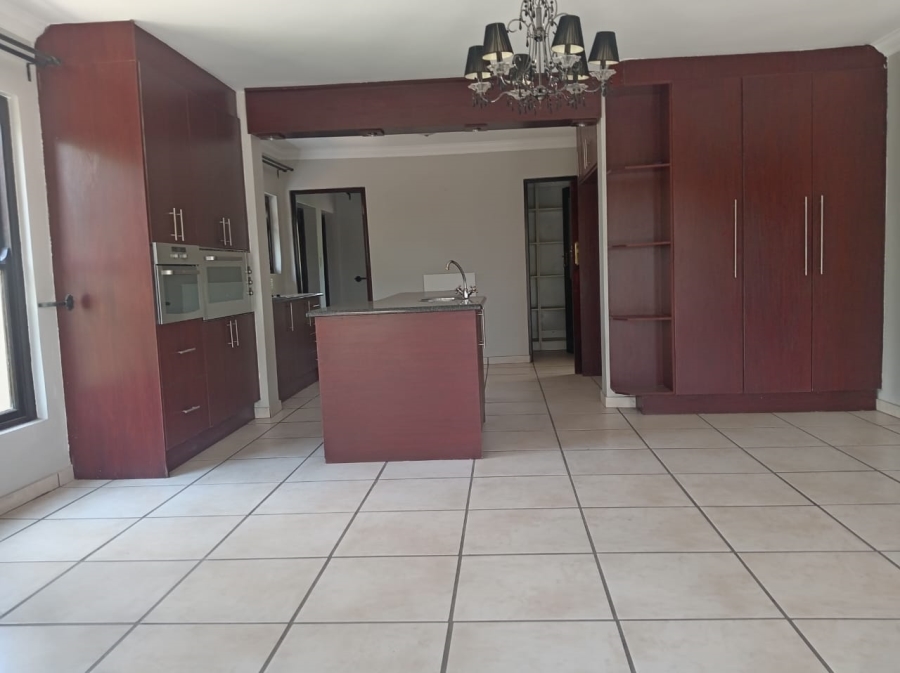 6 Bedroom Property for Sale in Kyalami Estates Gauteng