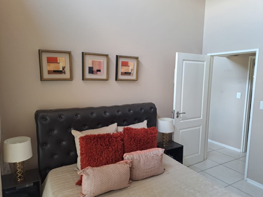 2 Bedroom Property for Sale in Greenstone Hill Gauteng