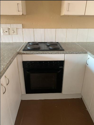 2 Bedroom Property for Sale in Chloorkop Gauteng