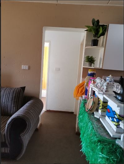 2 Bedroom Property for Sale in Chloorkop Gauteng