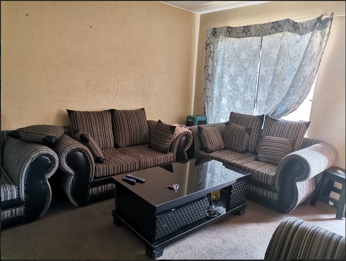 2 Bedroom Property for Sale in Chloorkop Gauteng