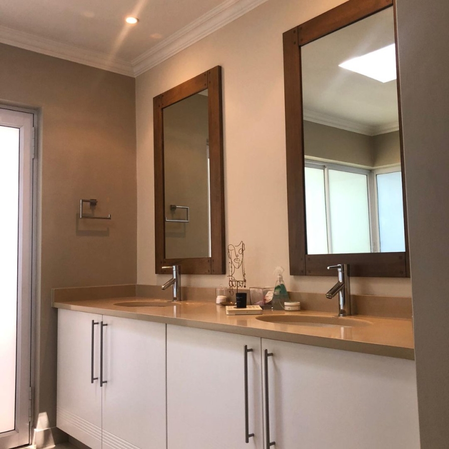 To Let 5 Bedroom Property for Rent in Bryanston Gauteng