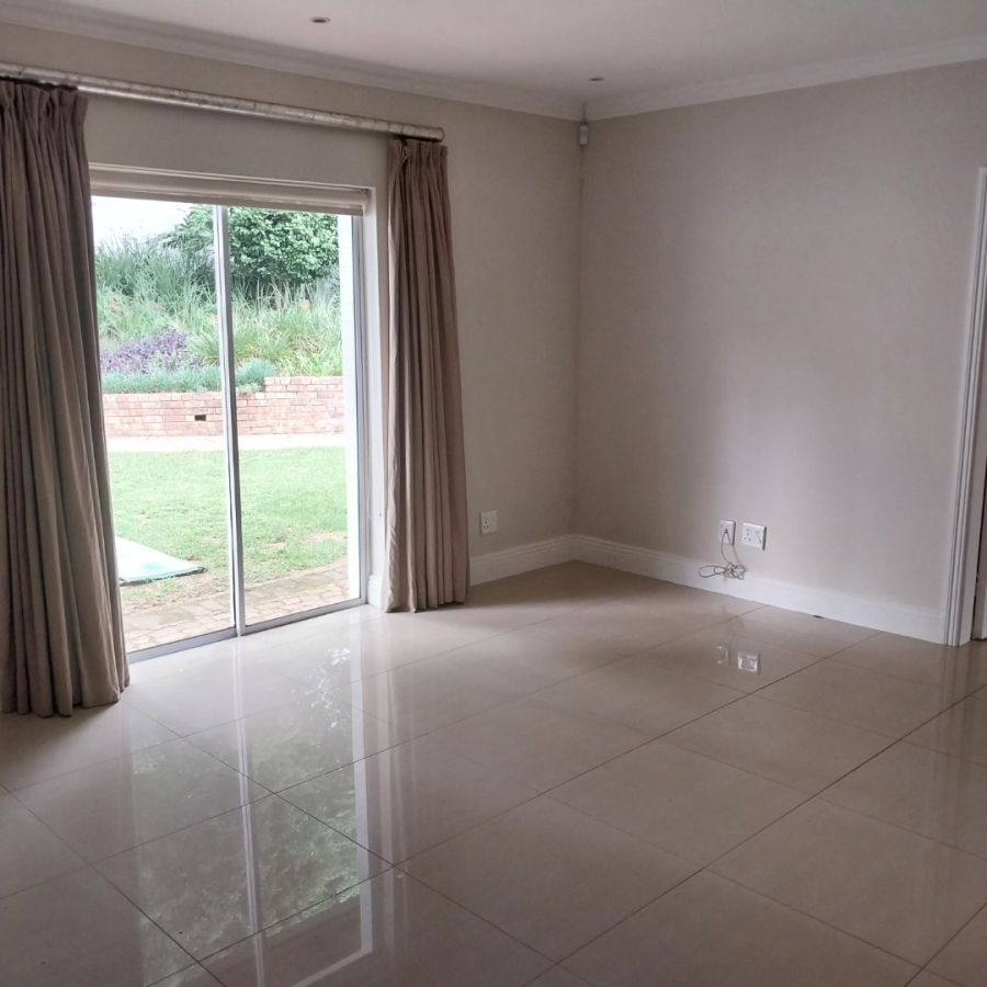 To Let 5 Bedroom Property for Rent in Bryanston Gauteng