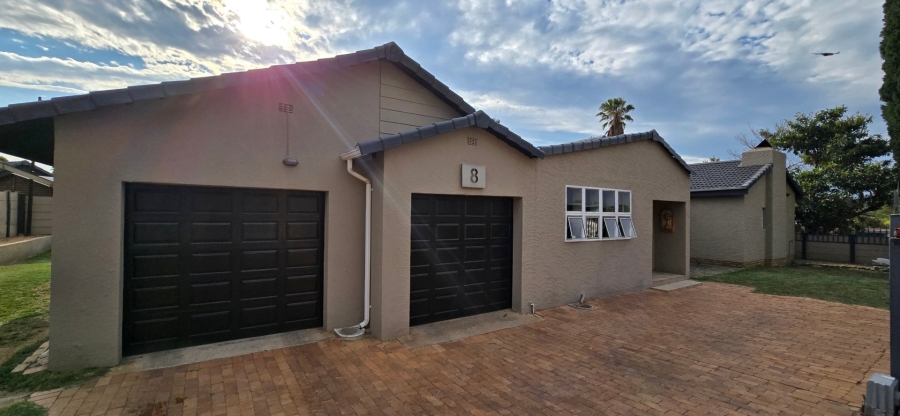 3 Bedroom Property for Sale in Brackendowns Gauteng