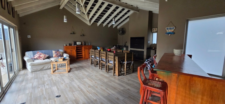 3 Bedroom Property for Sale in Brackendowns Gauteng