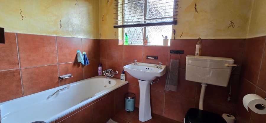 3 Bedroom Property for Sale in Brackendowns Gauteng