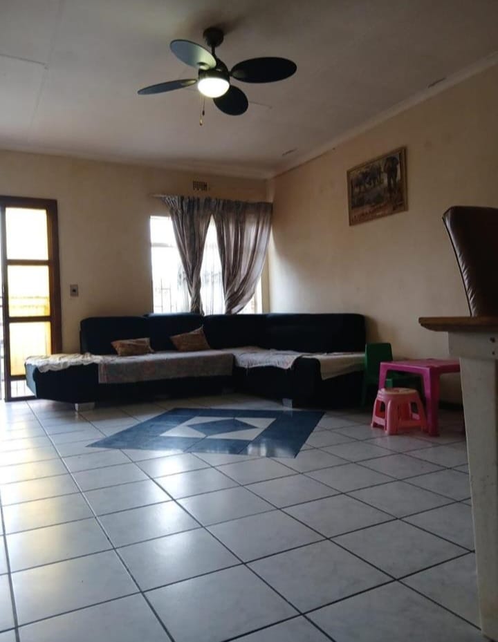  Bedroom Property for Sale in Dersley Gauteng
