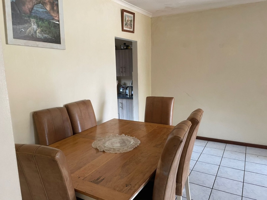  Bedroom Property for Sale in Dersley Gauteng