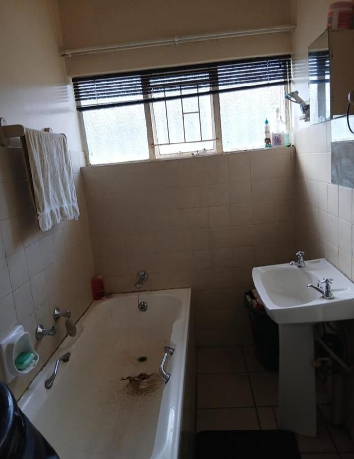  Bedroom Property for Sale in Dersley Gauteng