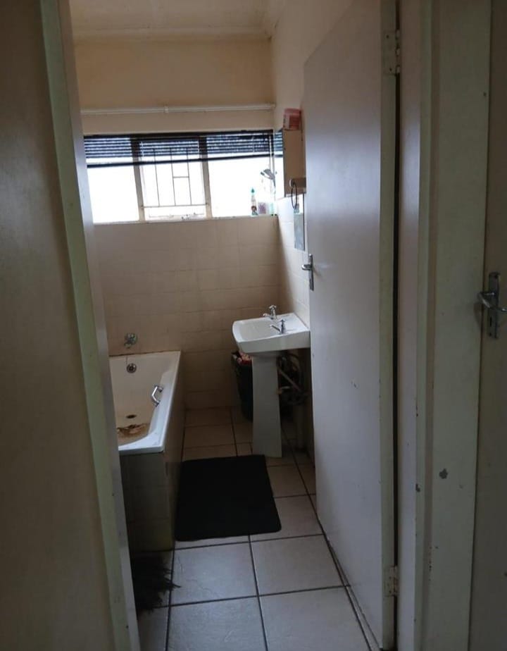  Bedroom Property for Sale in Dersley Gauteng