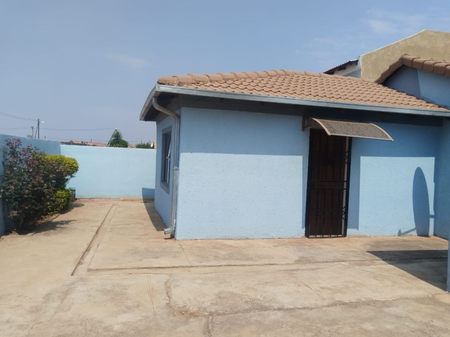 3 Bedroom Property for Sale in Protea Glen Gauteng
