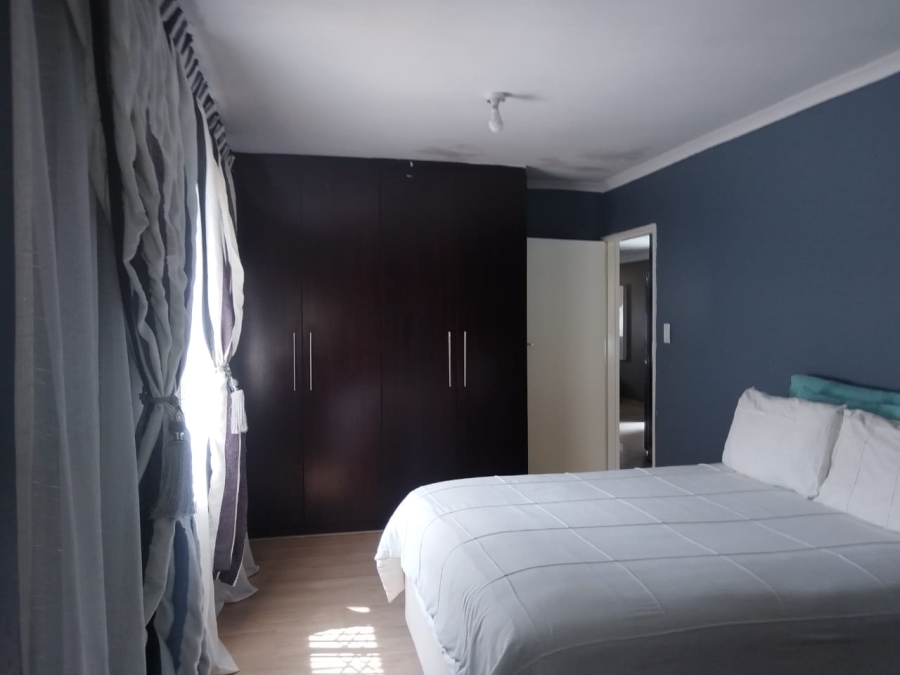 3 Bedroom Property for Sale in Protea Glen Gauteng