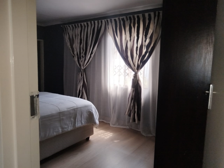 3 Bedroom Property for Sale in Protea Glen Gauteng