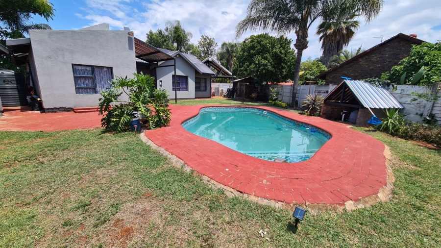 3 Bedroom Property for Sale in Doornpoort Gauteng