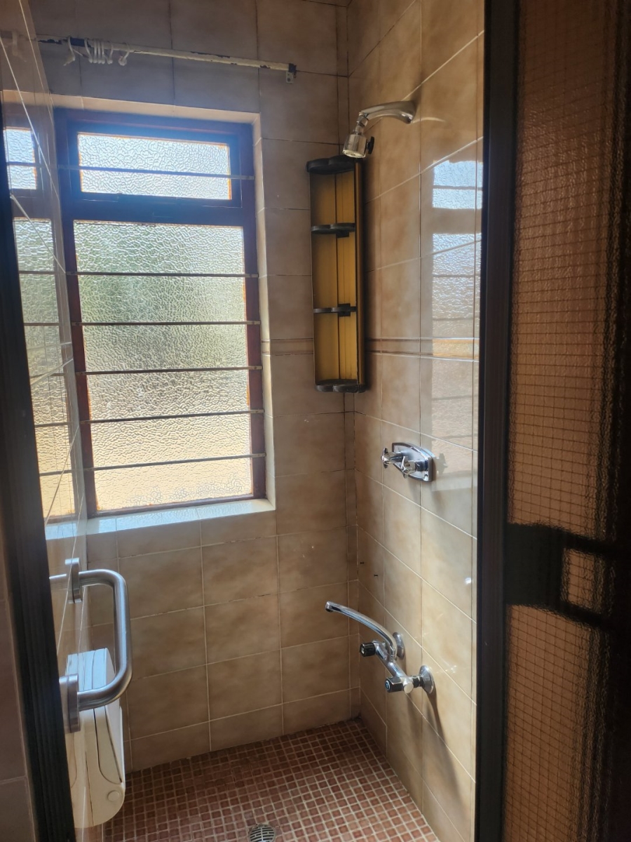 7 Bedroom Property for Sale in Marlboro Gardens Gauteng