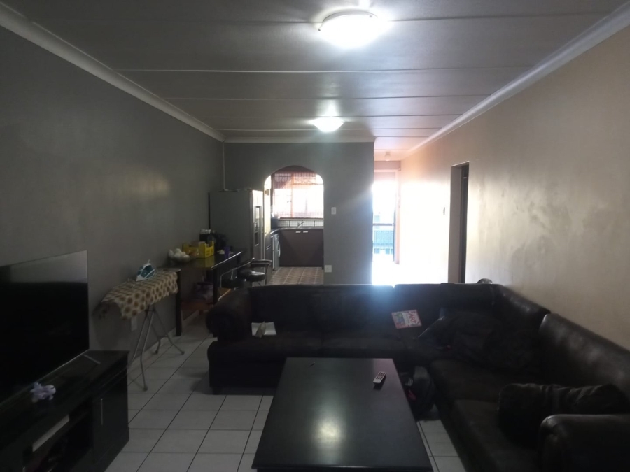 To Let 2 Bedroom Property for Rent in Eastleigh Gauteng