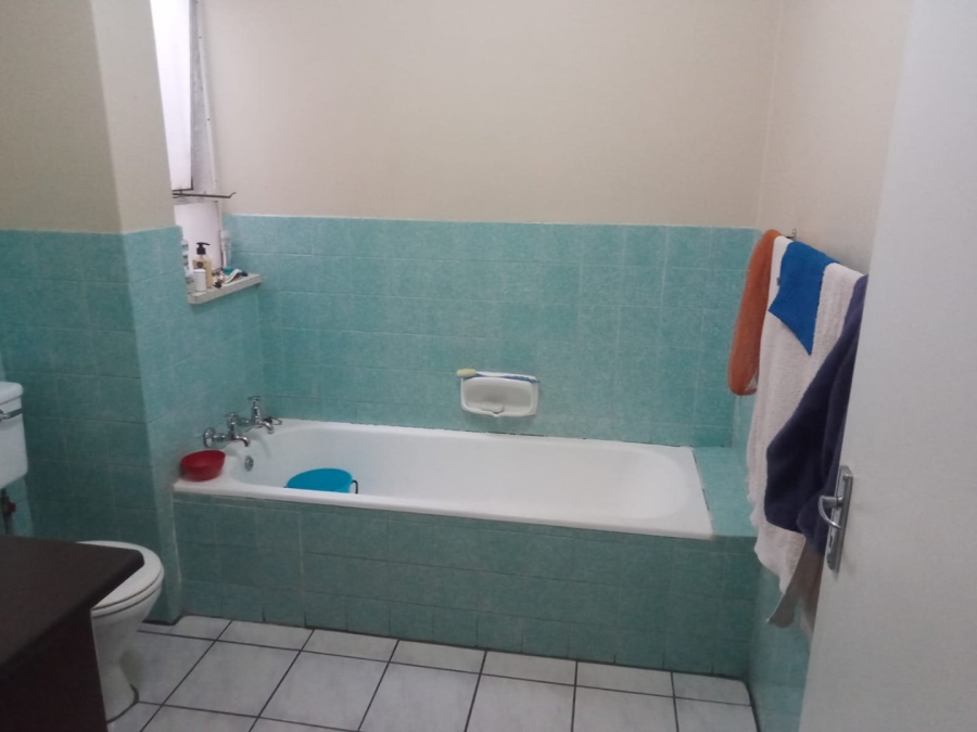 To Let 2 Bedroom Property for Rent in Eastleigh Gauteng
